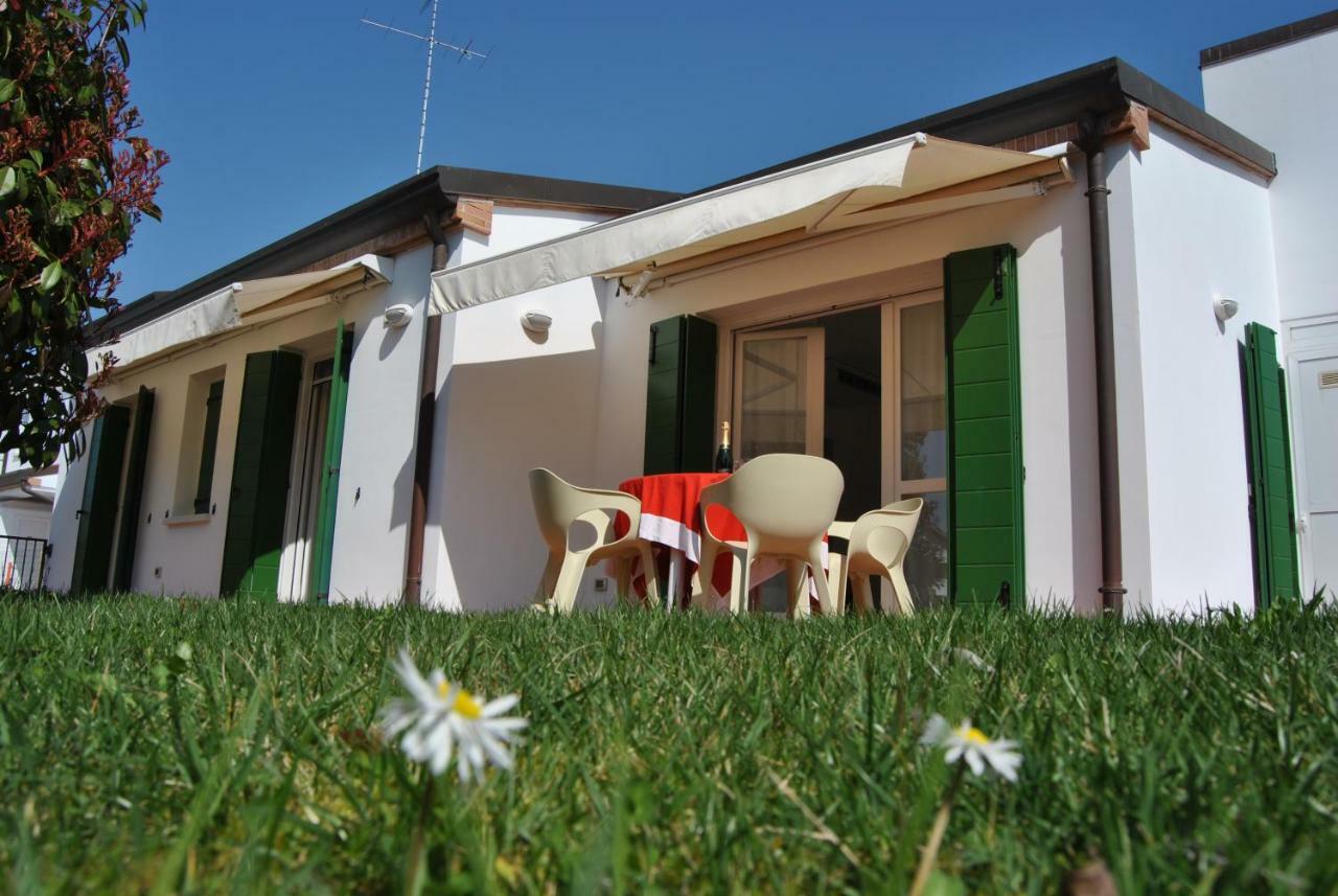 Residence Tamerici Caorle Exteriör bild