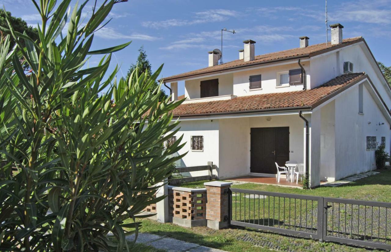 Residence Tamerici Caorle Exteriör bild