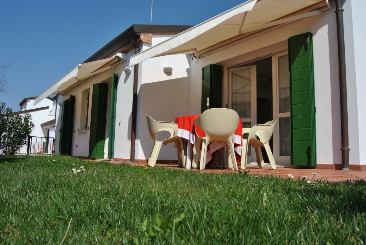Residence Tamerici Caorle Exteriör bild